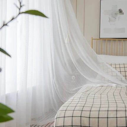 Voile-Gardine mit feiner Punkt-Stickerei