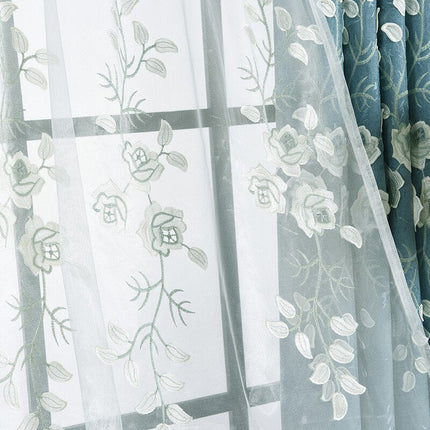 Voile Gardine mit Rosenranken-Stickerei