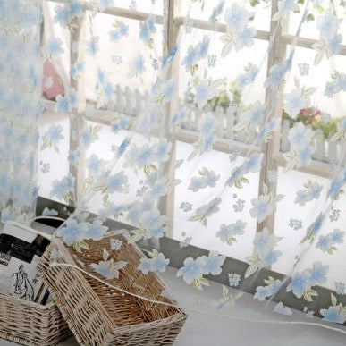 Gardine mit floralem Muster 3D-Optik