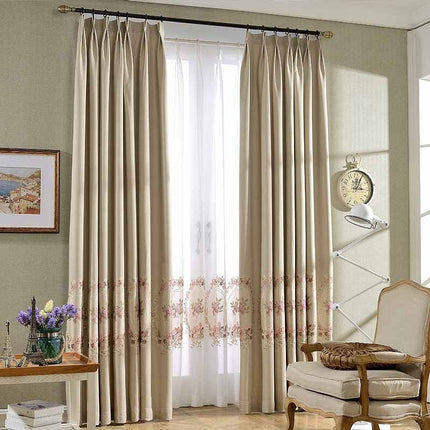 Romantischer Voile-Vorhang mit Blumenstickerei