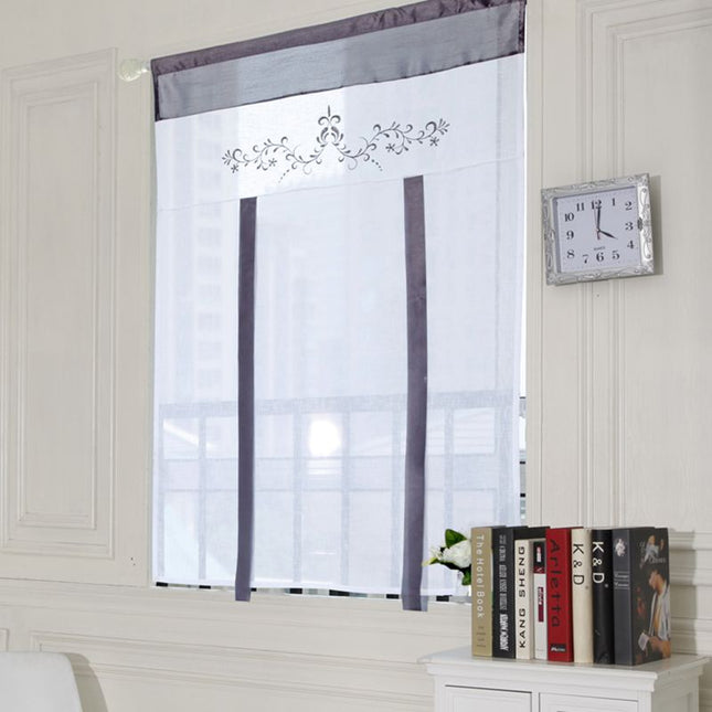 Bestickte Raffgardine für kleine Fenster