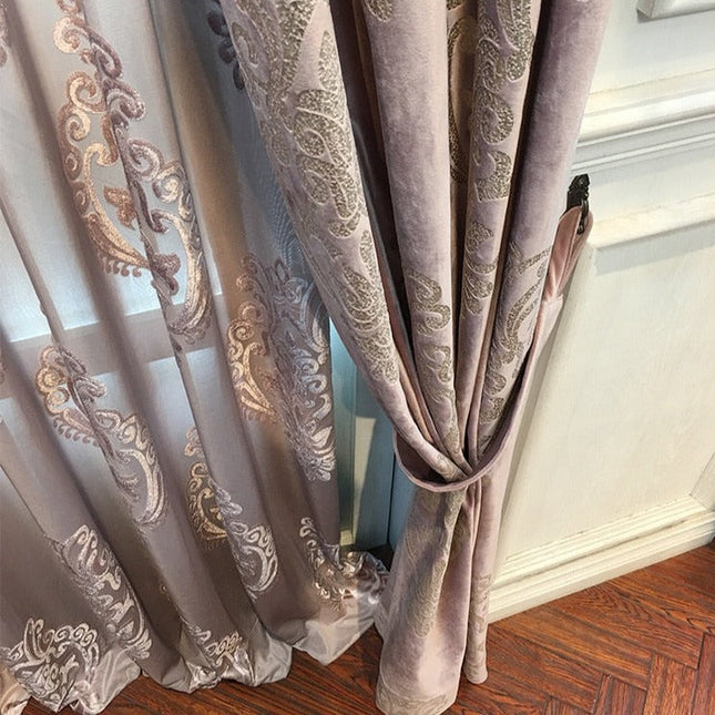 Voile Vorhang mit barockem Muster