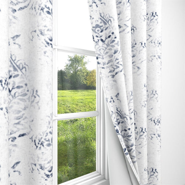 Eleganter Vorhang mit abstraktem Muster